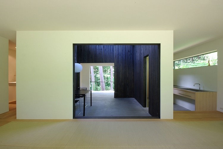 House in Fujizakura by Case Design Studio