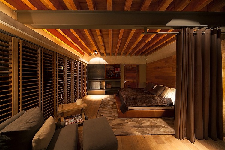 House by the Lake by CHK Arquitectura