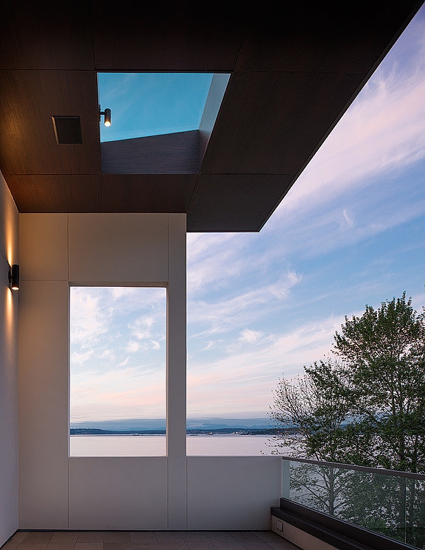 Madrona Residence by CCS Architecture