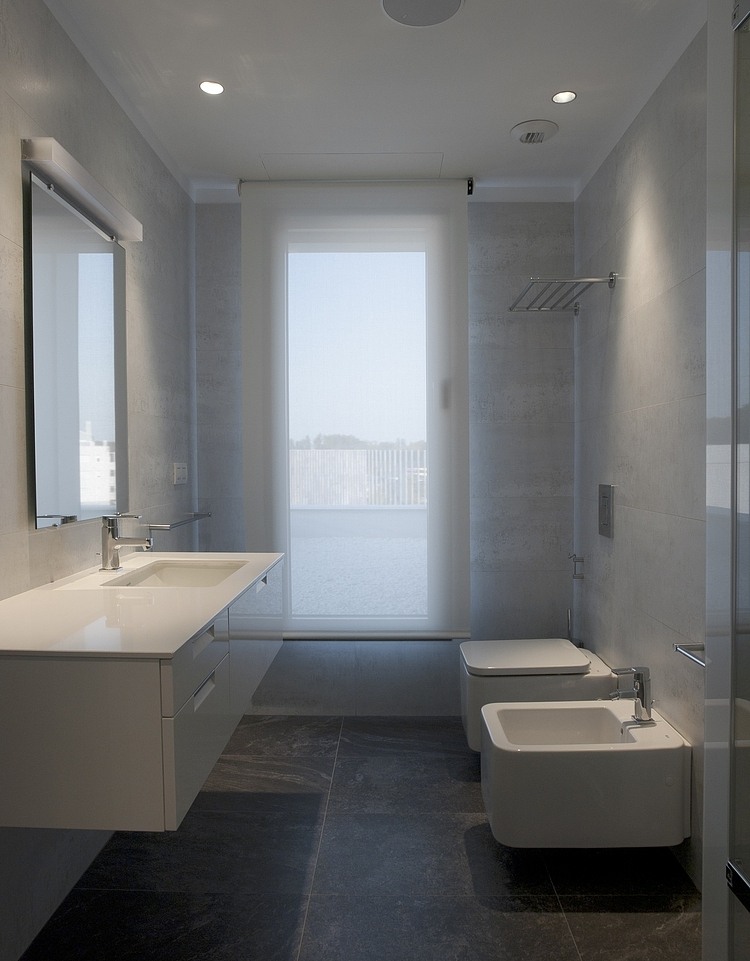Vitoria-Gasteiz Home by Patxi Cortazar Arquitecto
