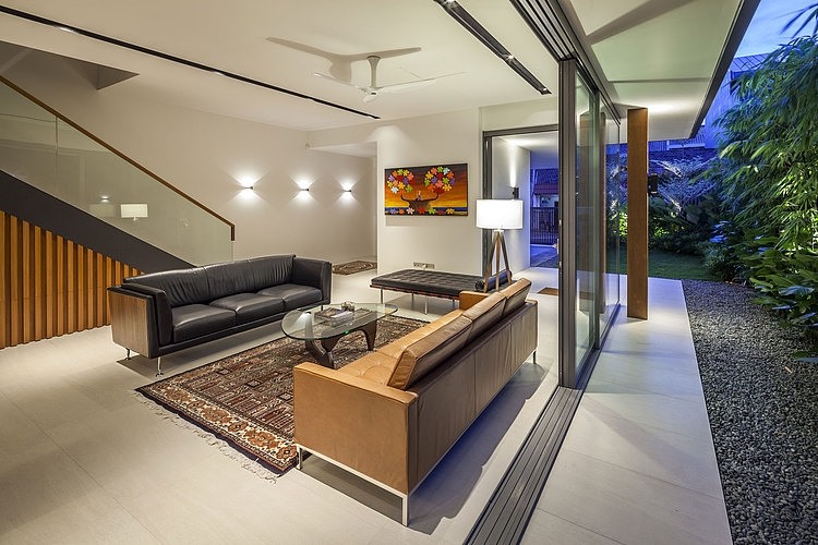 Sunny Side House by Wallflower Architecture + Design