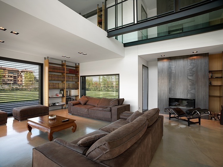 Villa T by Luca Rutelli