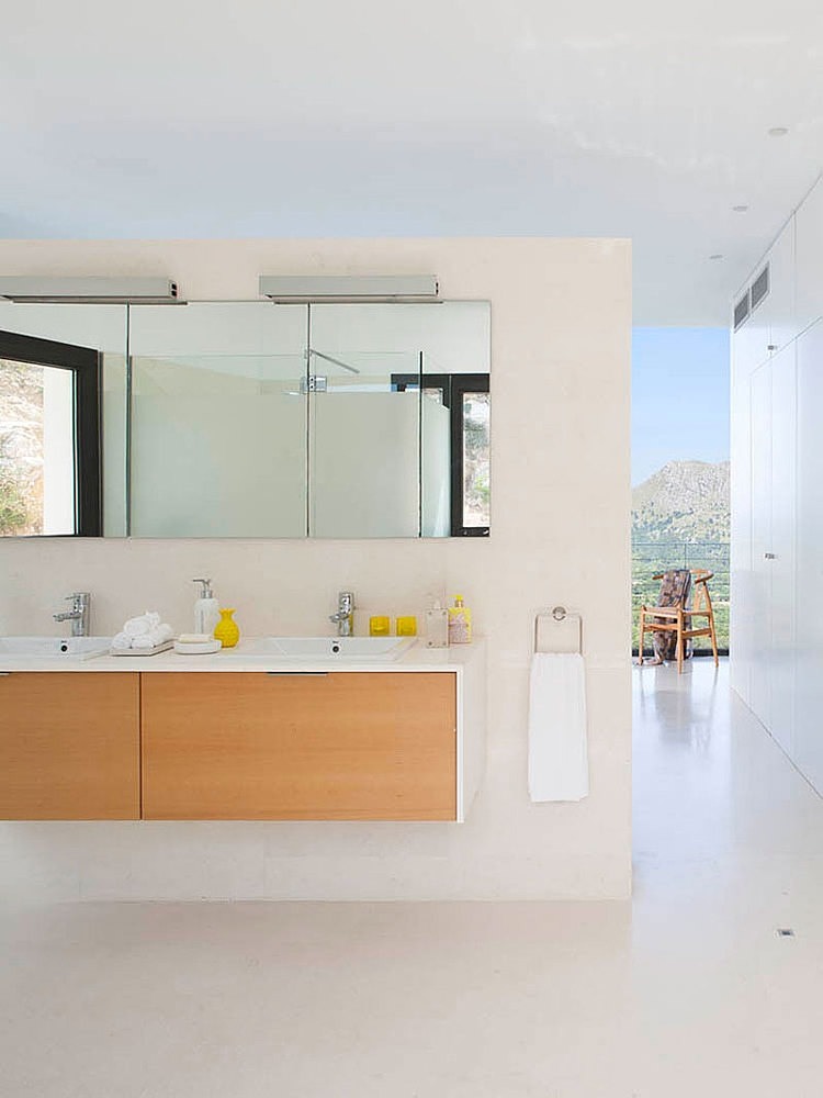 Casa 115 by Miquel Àngel Lacomba