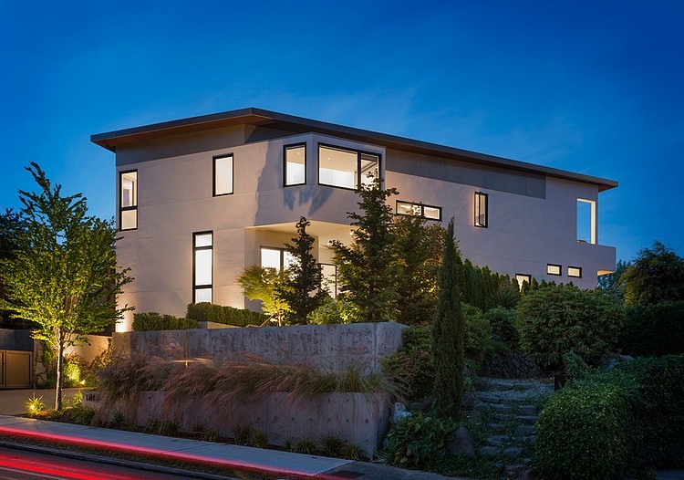 Madrona Residence by CCS Architecture