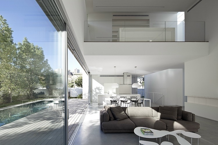 Afeka House by Pitsou Kedem Architects