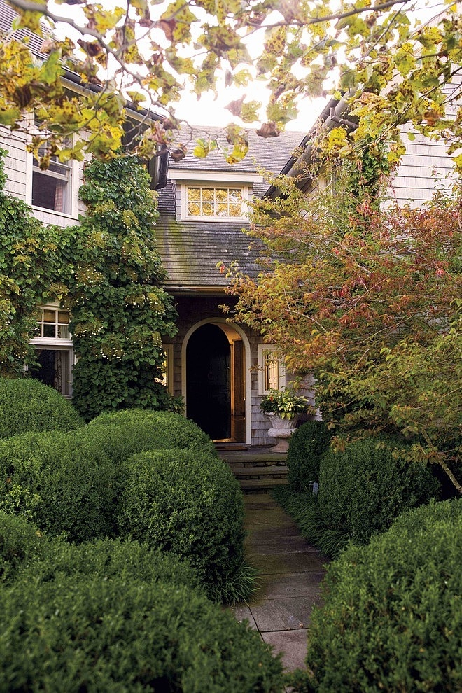 Bridgehampton Estate by David Scott Interiors