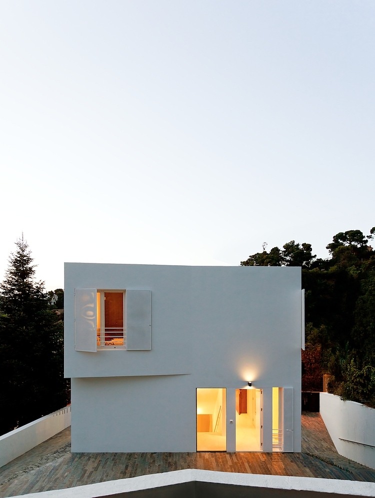 Vallvidrera House by YLAB Arquitectos