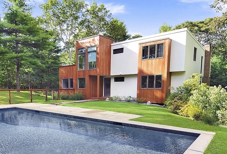 East Hampton House by Eisner Design