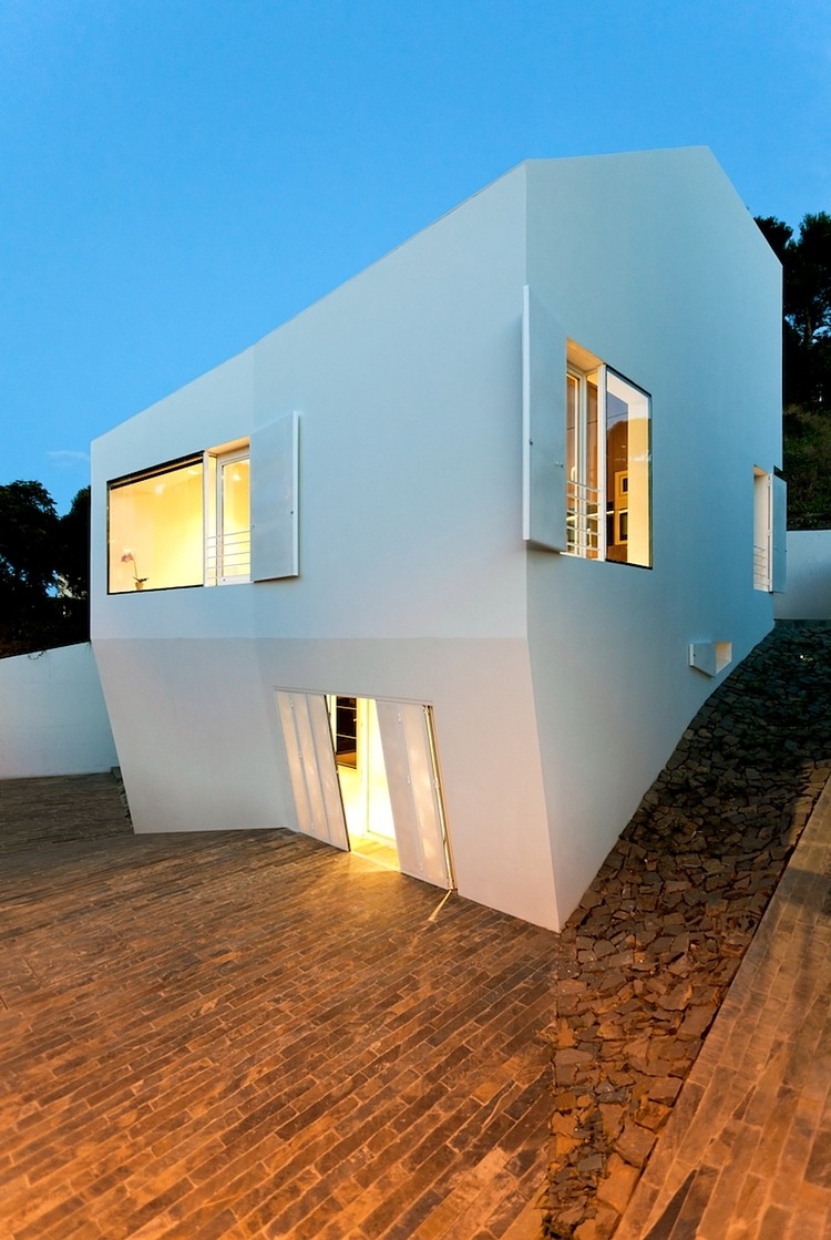 Vallvidrera House by YLAB Arquitectos