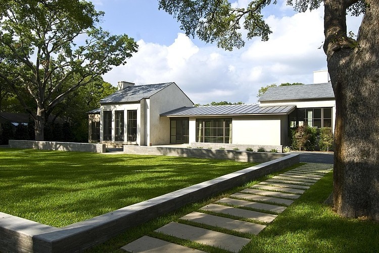 Bluffview Project by Stocker Hoesterey Montenegro Architects