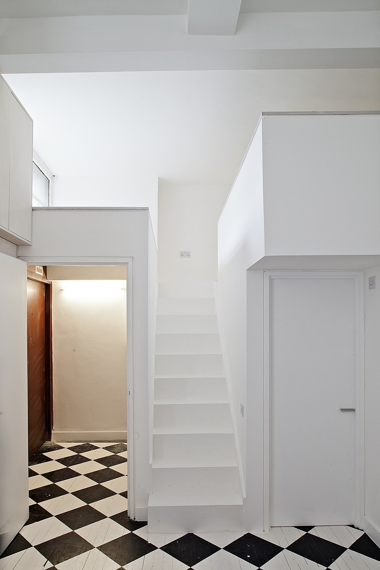 City View House by Russian for Fish