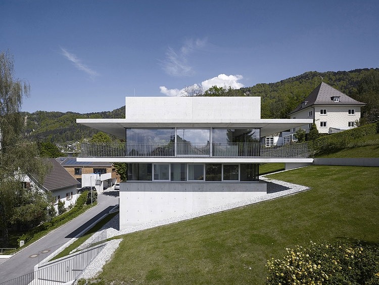 Lake House by Marte.Marte Architekten