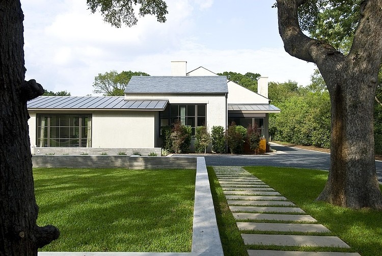 Bluffview Project by Stocker Hoesterey Montenegro Architects