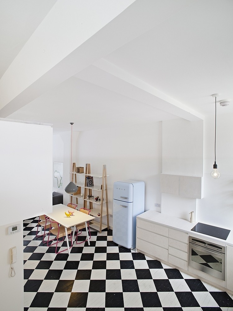 City View House by Russian for Fish