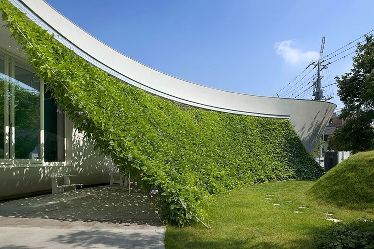 Green Screen House by Hideo Kumaki