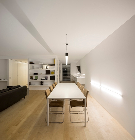 Parede 11 by Humberto Conde Arquitectos