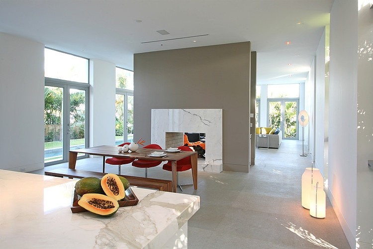 Rivo Alto Residence by Shulman + Associates