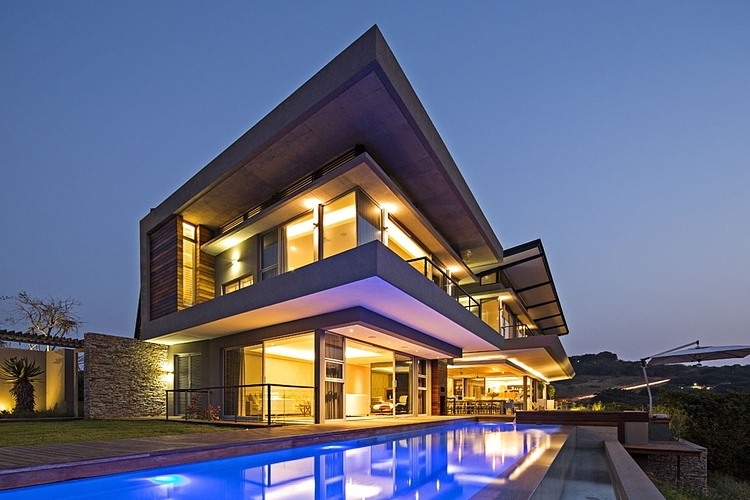 Albizia House by Metropole Architects