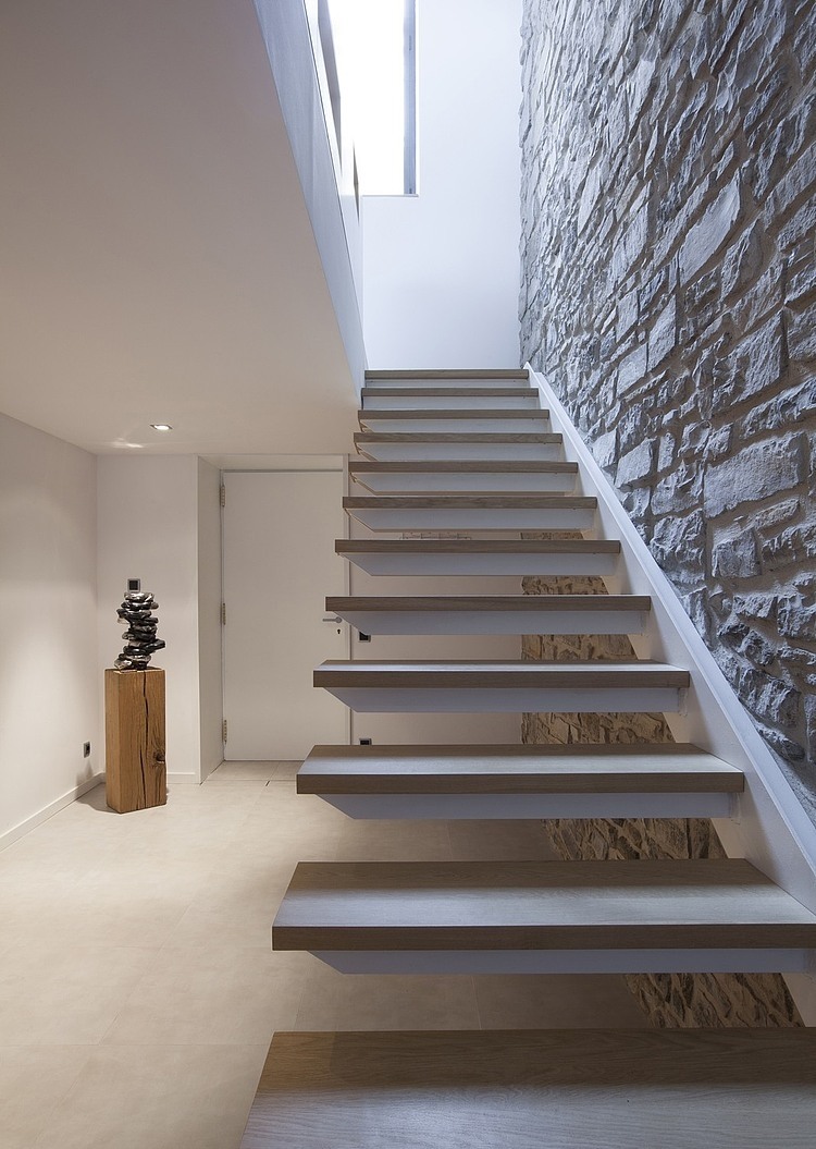 Casa Ov by Costa Calsamiglia Arquitecte