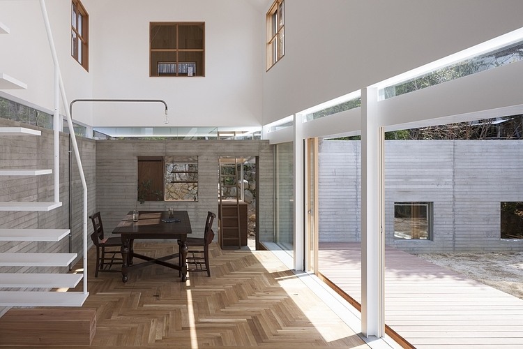House in Ishikiri by Tato Architects