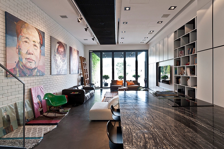 Terrace House in Singapore by Architology