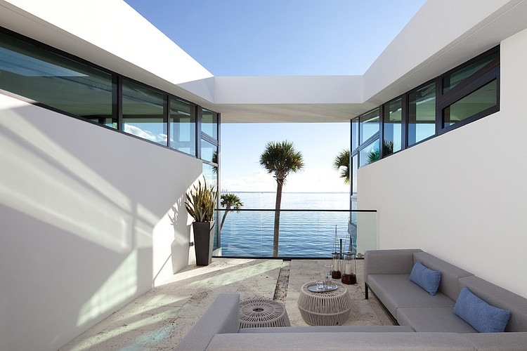 Coral Gables House by Touzet Studio