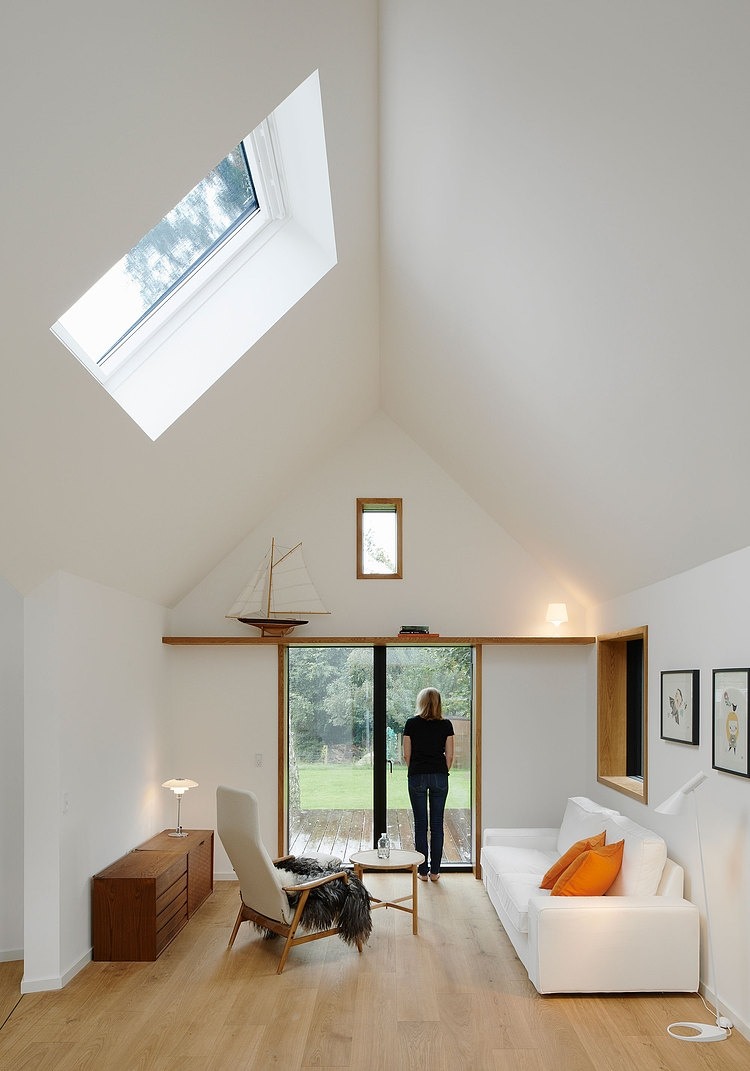 Village House by Powerhouse Company