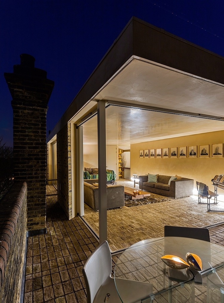 City View House by Russian for Fish