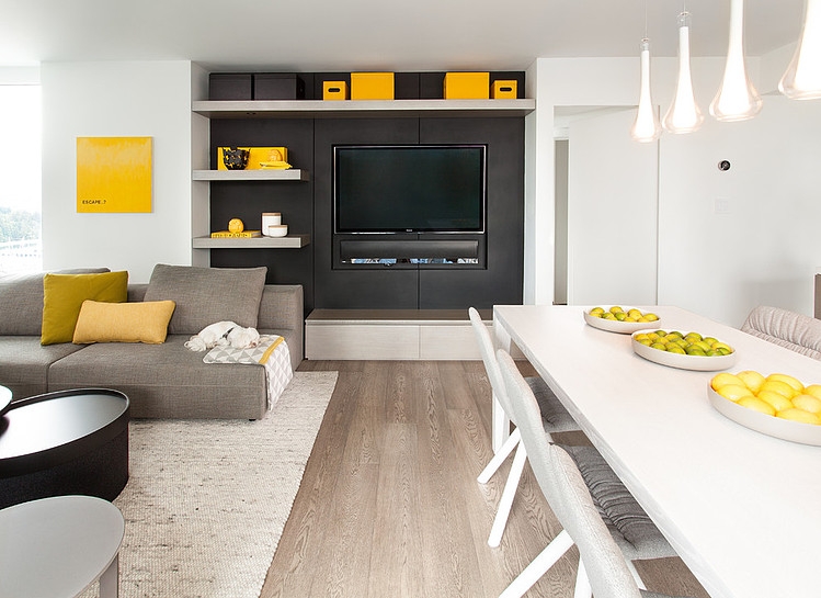Coal Harbour Residence by Gaile Guevara