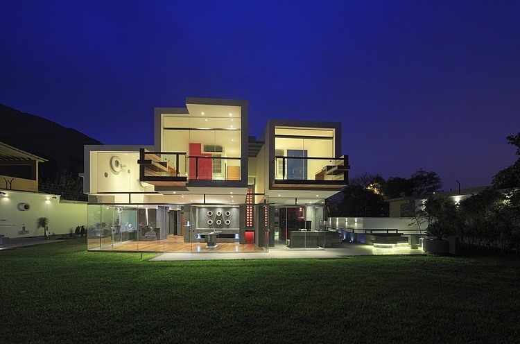 A House Forever by Longhi Architects