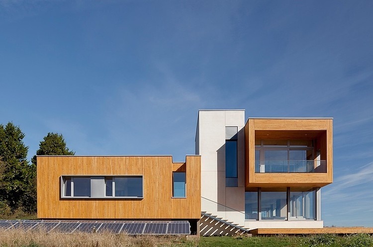 Karuna Residence by Hammer And Hand