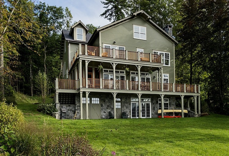 Lake House by Crisp Architects