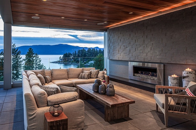 Parthenon Place Residence by Schmidt Architecture