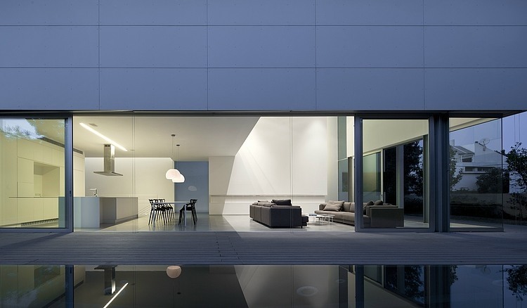 Afeka House by Pitsou Kedem Architects