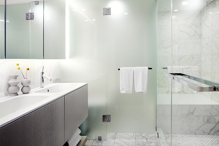 Coal Harbour Residence by Gaile Guevara