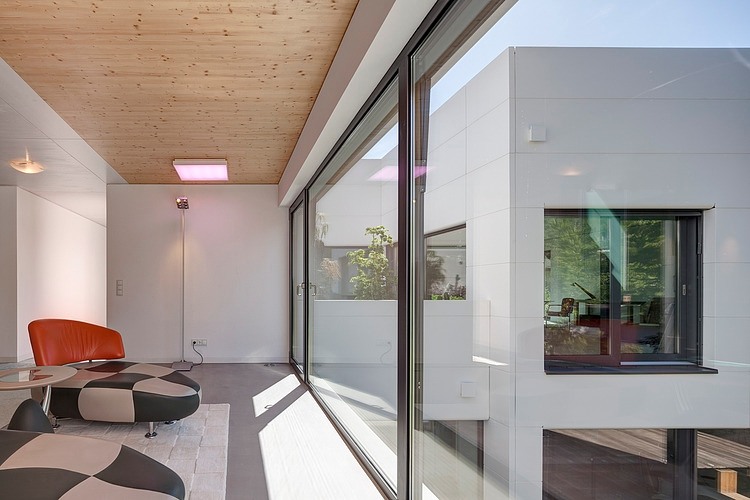 House in Berlin by Volker Wiese