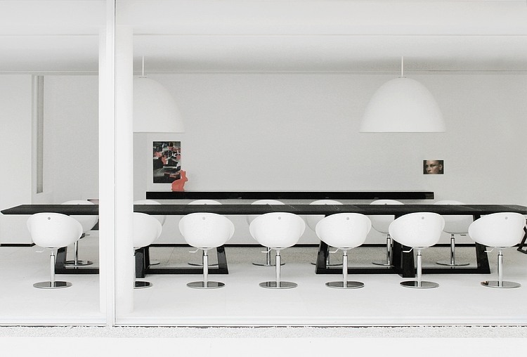 AS House by Studio Guilherme Torres