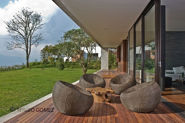 RV House by Alejandro Restrepo Montoya
