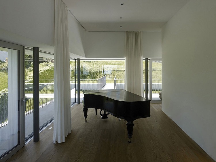 Lake House by Marte.Marte Architekten