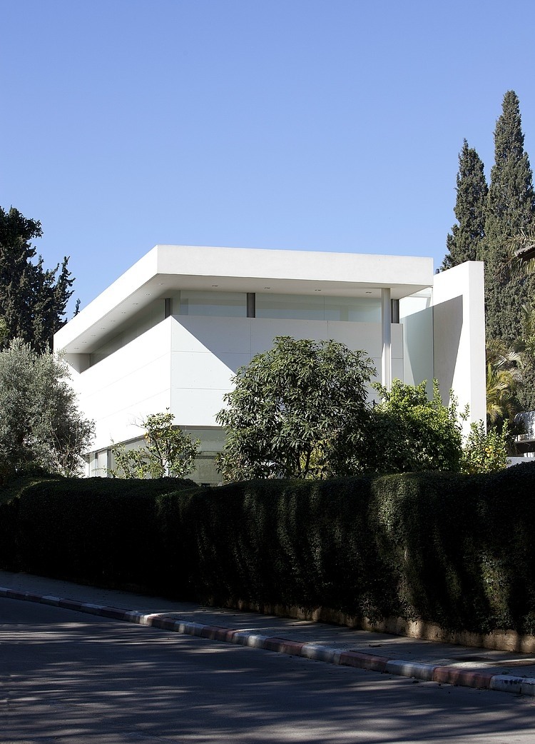 Afeka House by Pitsou Kedem Architects