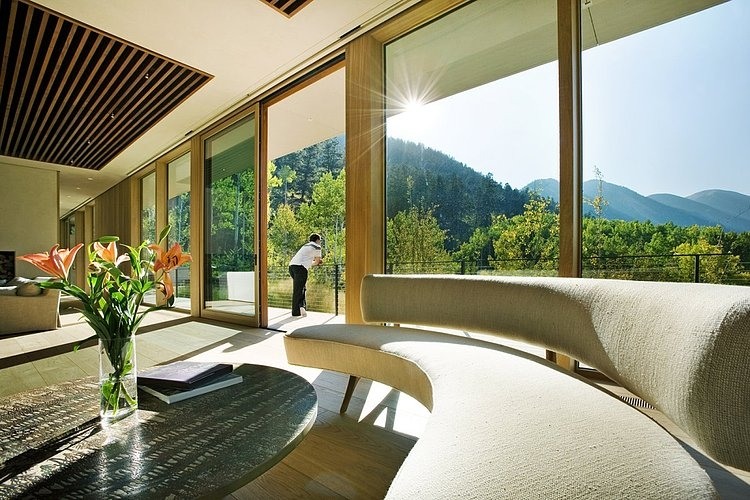 Linear House by Studio B Architects