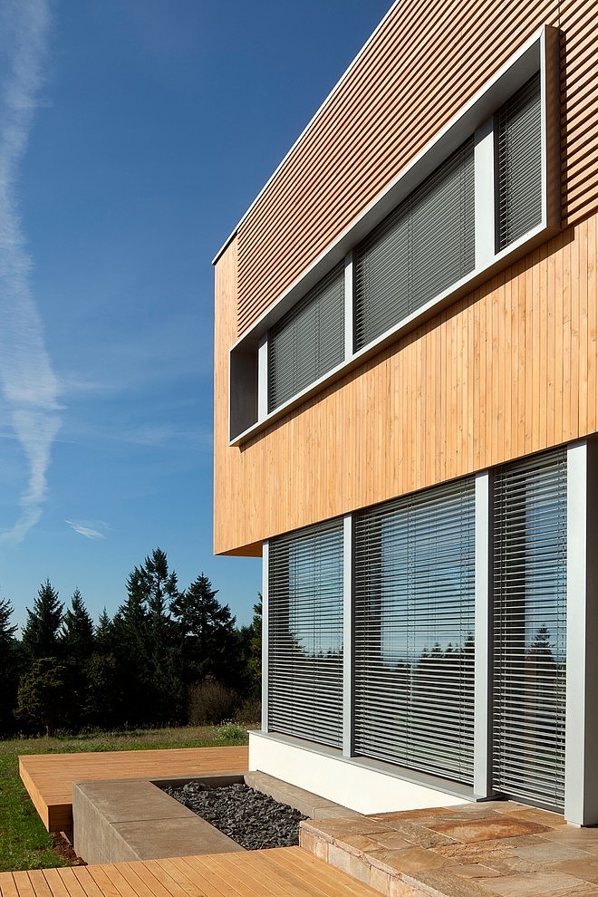 Karuna Residence by Hammer And Hand