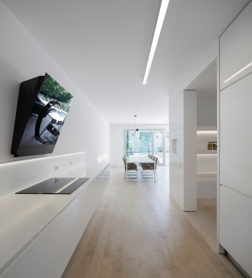 Parede 11 by Humberto Conde Arquitectos