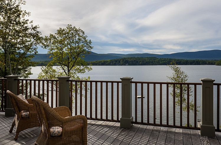 Lake House by Crisp Architects