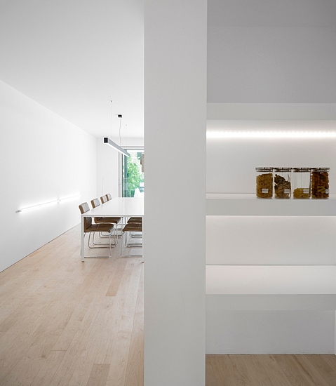 Parede 11 by Humberto Conde Arquitectos