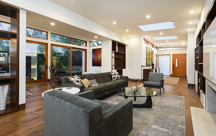Westgate Residence by Kurt Krueger Architect
