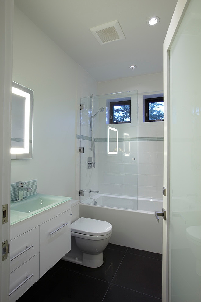 Waterfront Hideway by Sarah Gallop Design