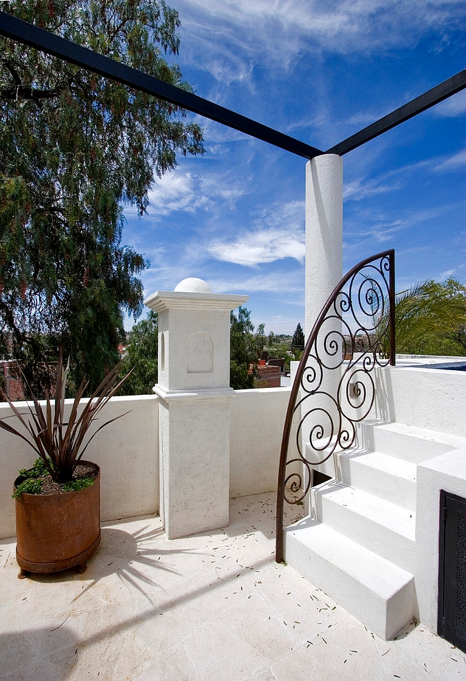 Casa Lluvia Blanca by House + House Architects
