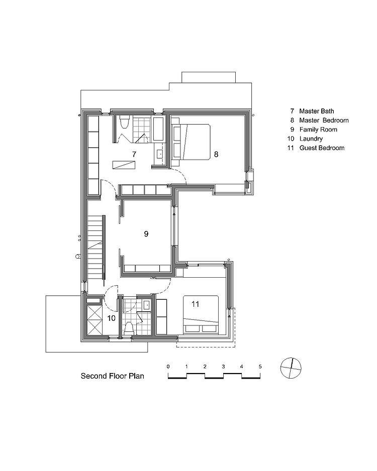 Courtyard House in Seoul by Min Soh