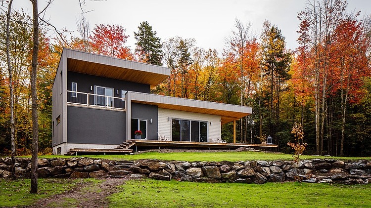 Chalet Bolton-Est by Atelier Boom Town